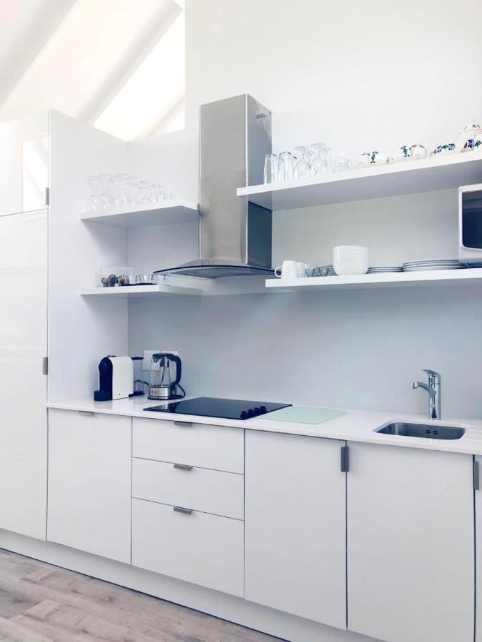 شقة Camps Bay Loft With Stunning Mountain And Ocean Views كيب تاون المظهر الخارجي الصورة
