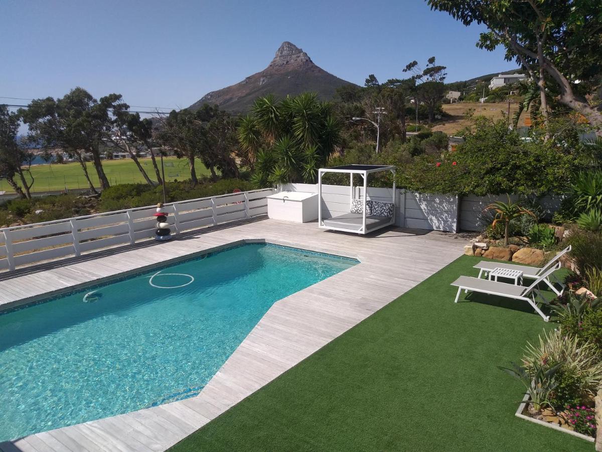 شقة Camps Bay Loft With Stunning Mountain And Ocean Views كيب تاون المظهر الخارجي الصورة